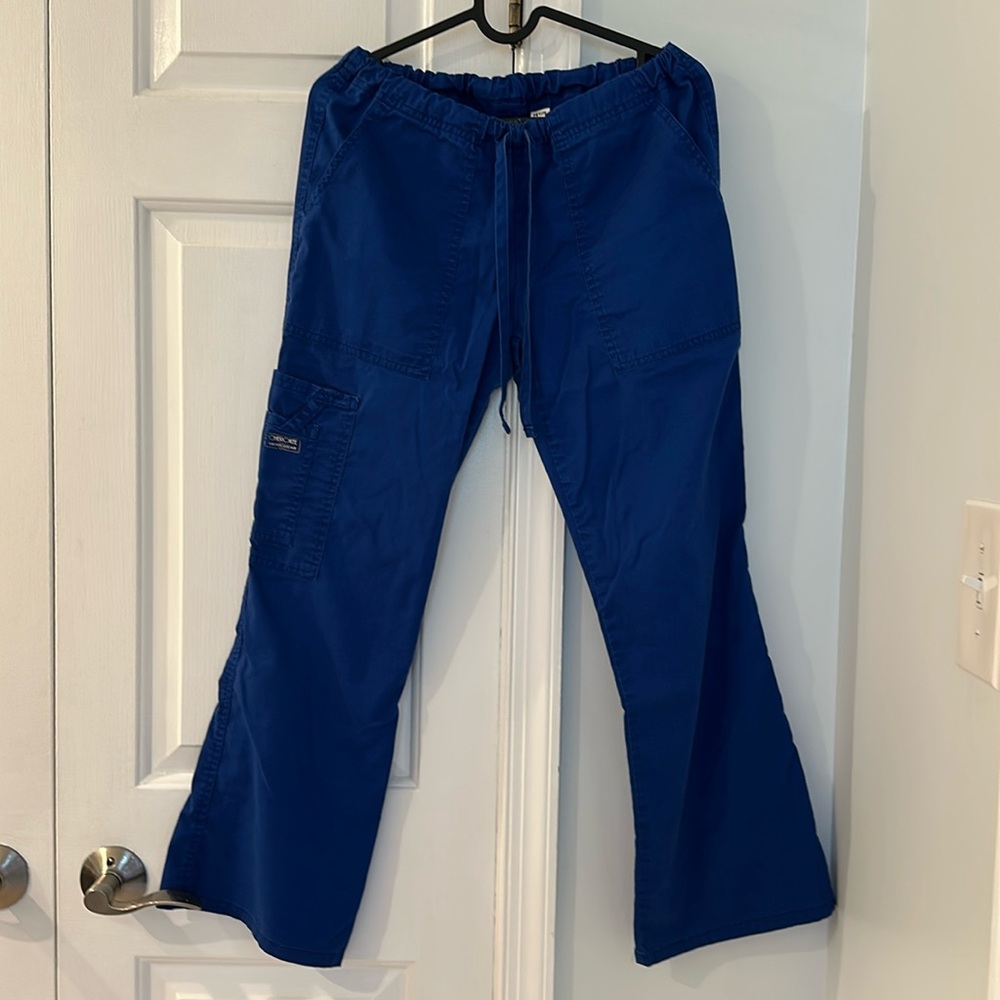 Stretch by Cherokee Workwear Women’s Modern Fit Cargo Pants